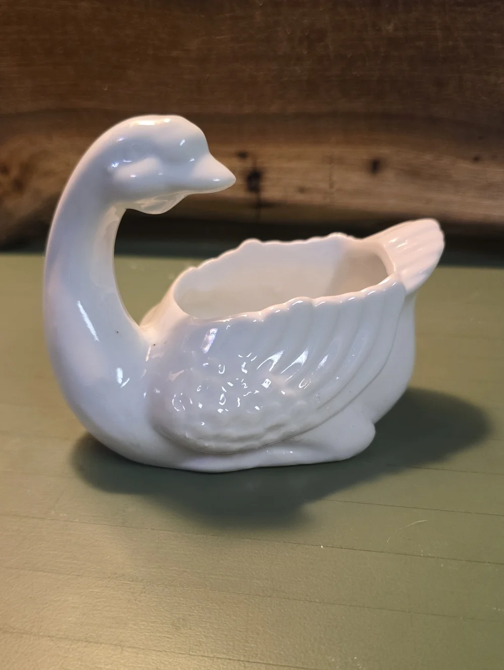 White Ceramic Swan Dish - Elegant Table Accent